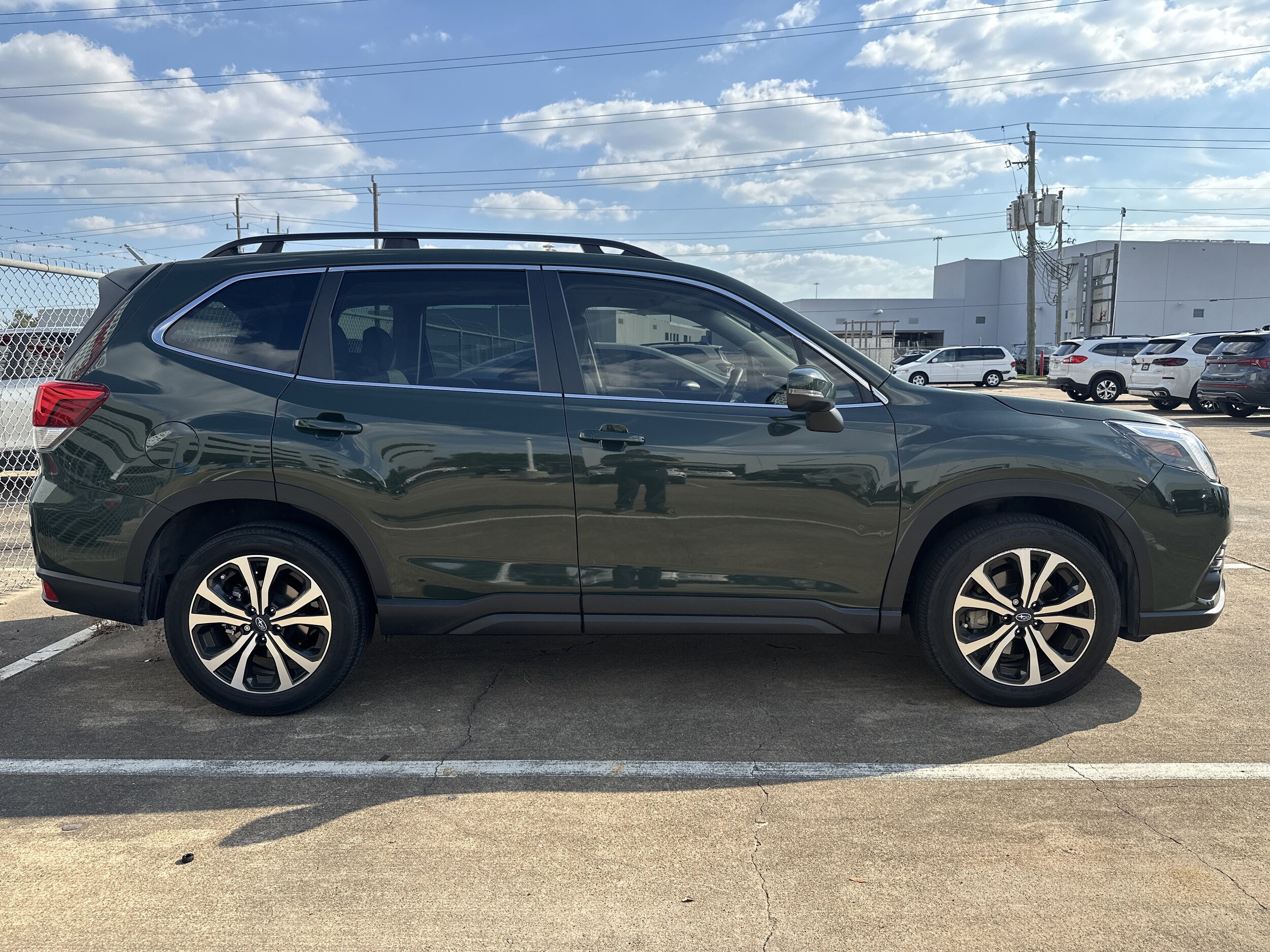 2022 Subaru Forester Limited photo 4