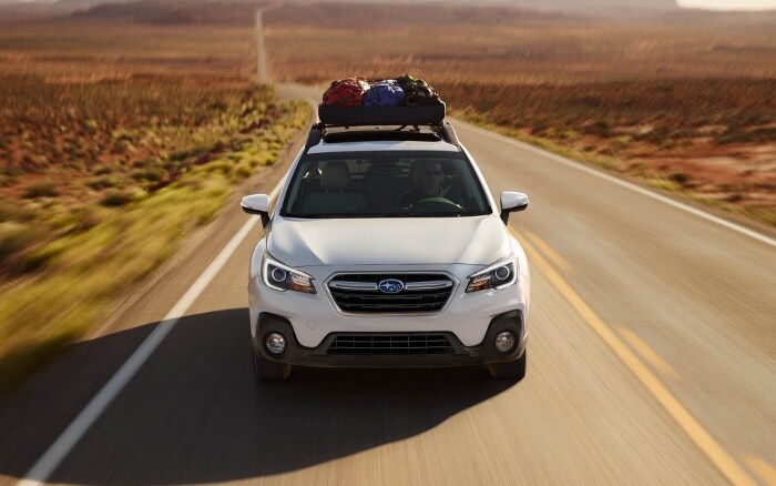 2018-Subaru-Outback-WhiteDriving (700x438).jpg