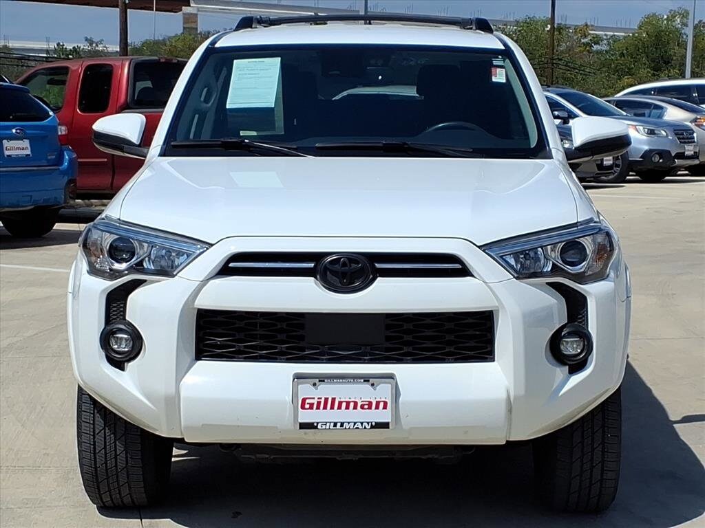2021 Toyota 4Runner SR5 photo 3