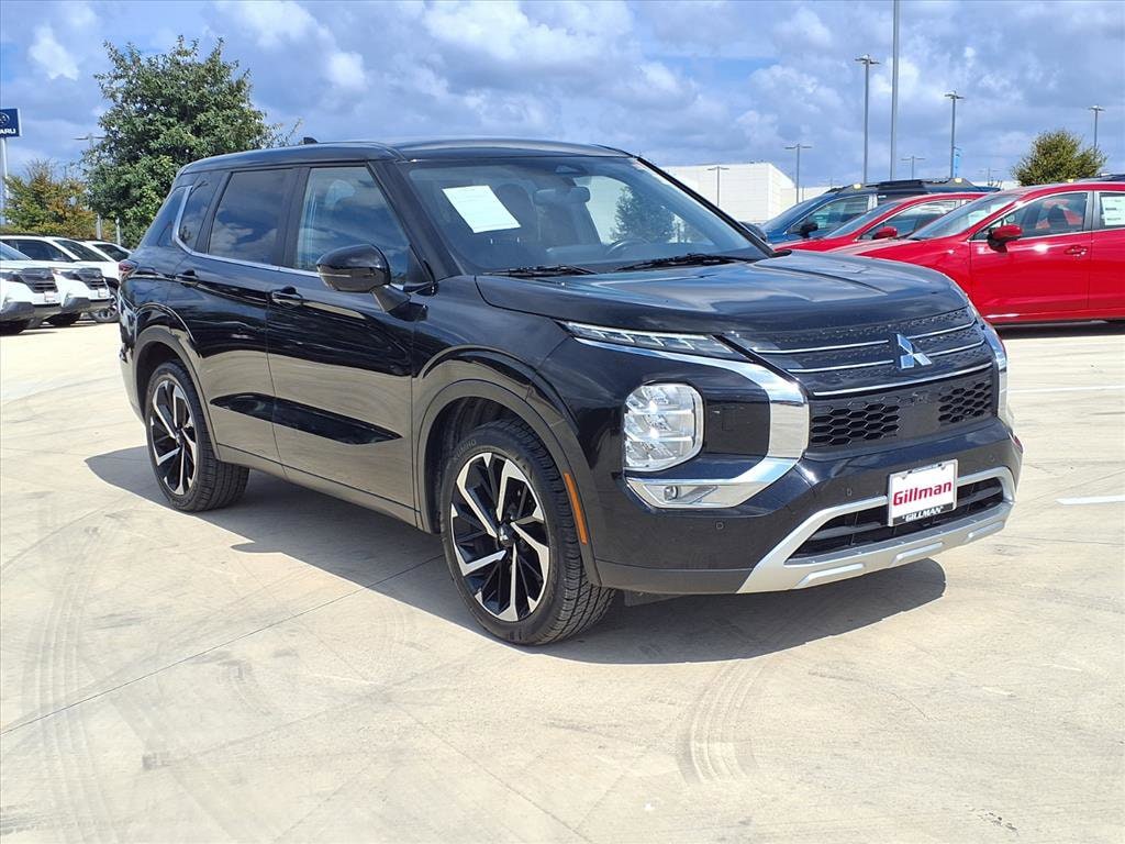 Used 2024 Mitsubishi Outlander SE SUV