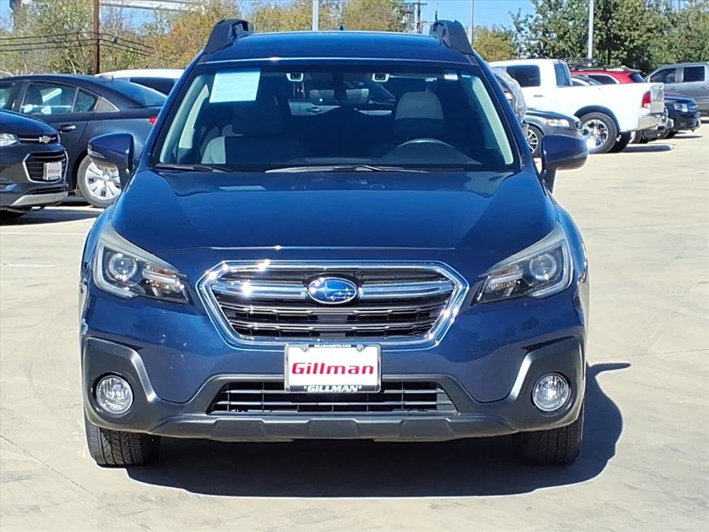 2019 Subaru Outback Limited photo 2