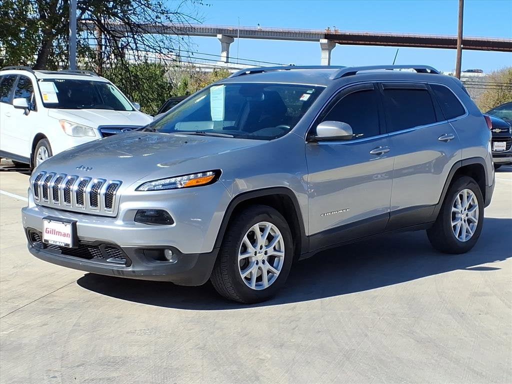 2015 Jeep Cherokee Latitude photo 3