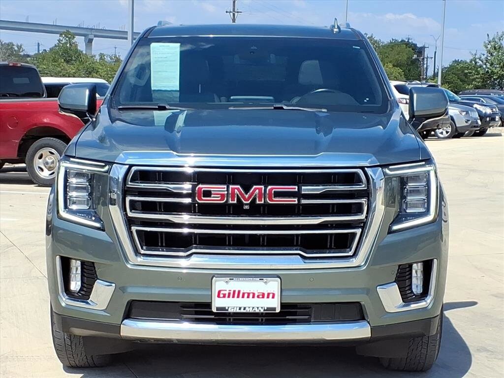 2023 Gmc Yukon XL SLT photo 2