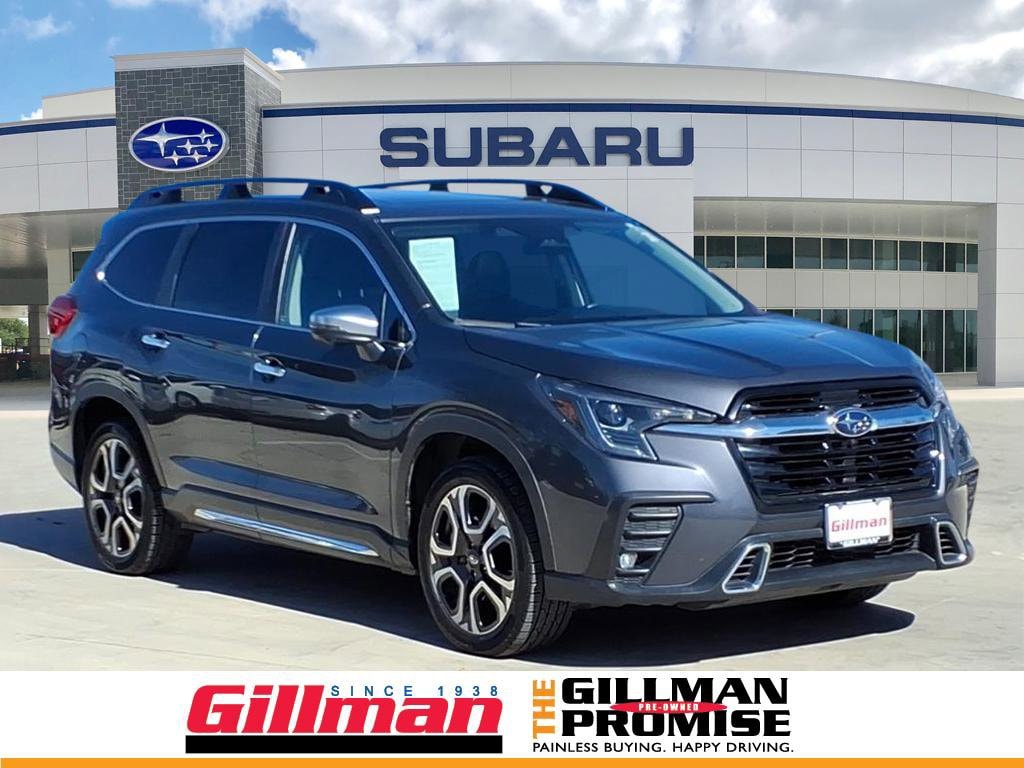 2023 Subaru Ascent Touring's photo