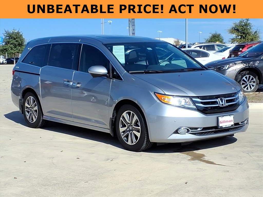 2016 Honda Odyssey Touring's photo