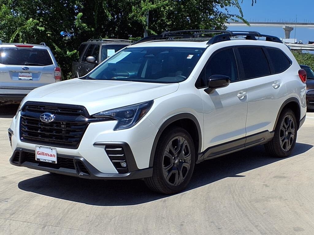 2025 Subaru Ascent Onyx Edition photo 3