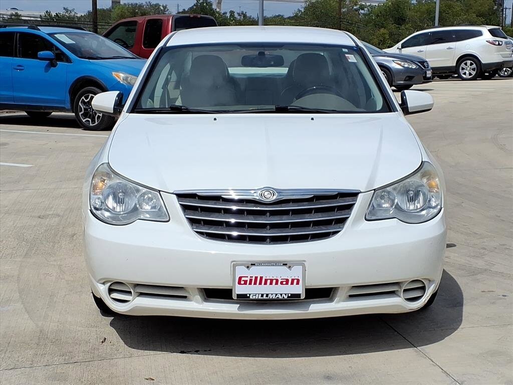 2010 Chrysler Sebring Limited photo 3