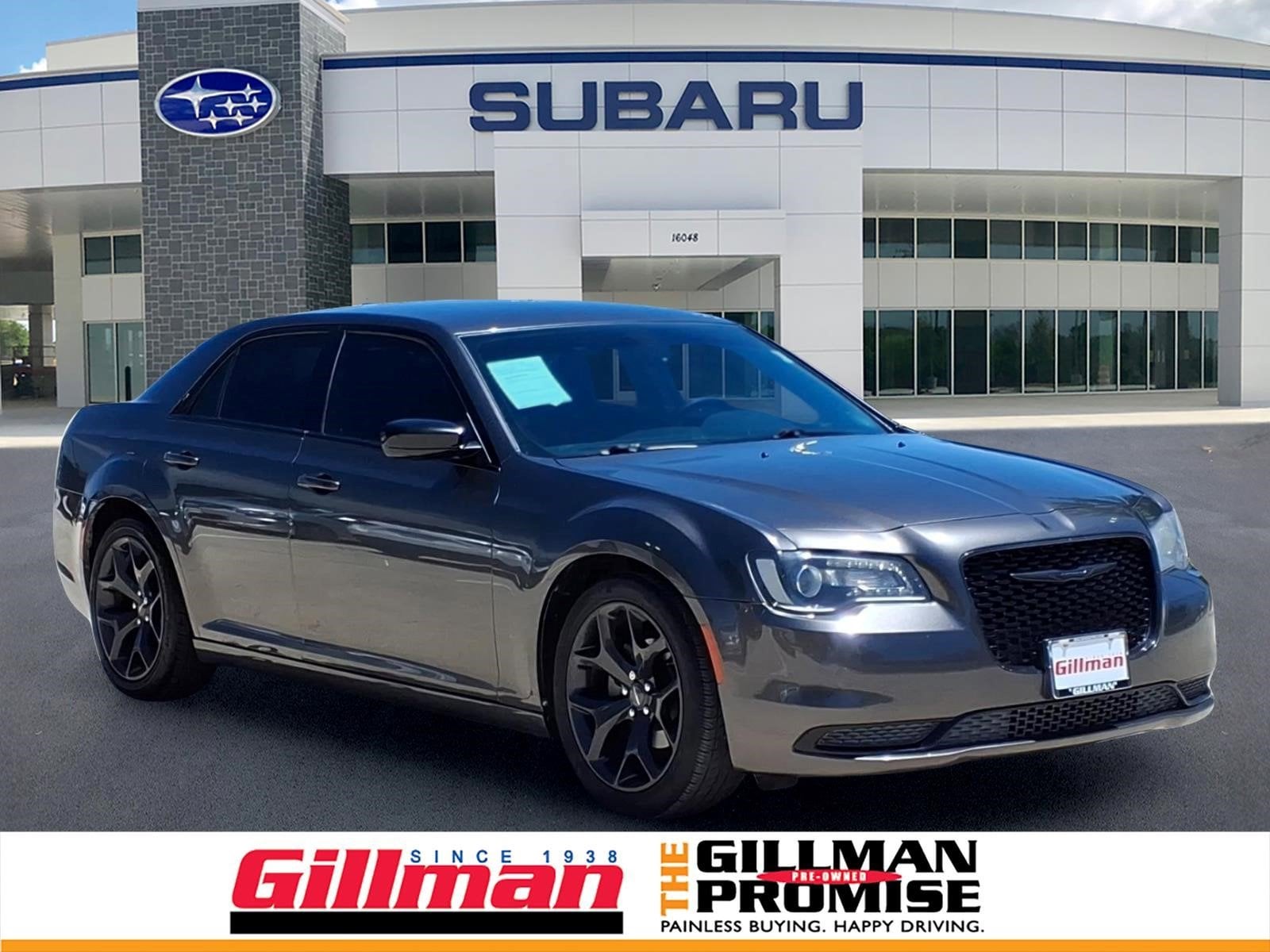 2021 Chrysler 300 Touring's photo