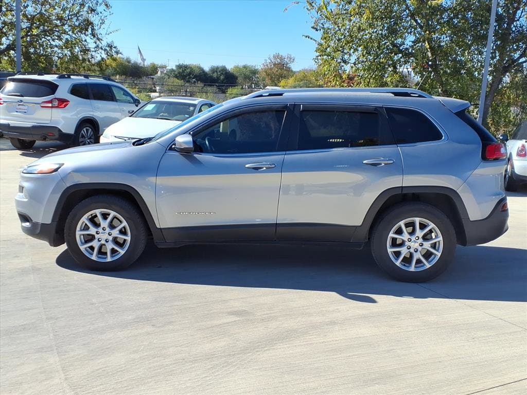 2015 Jeep Cherokee Latitude photo 4