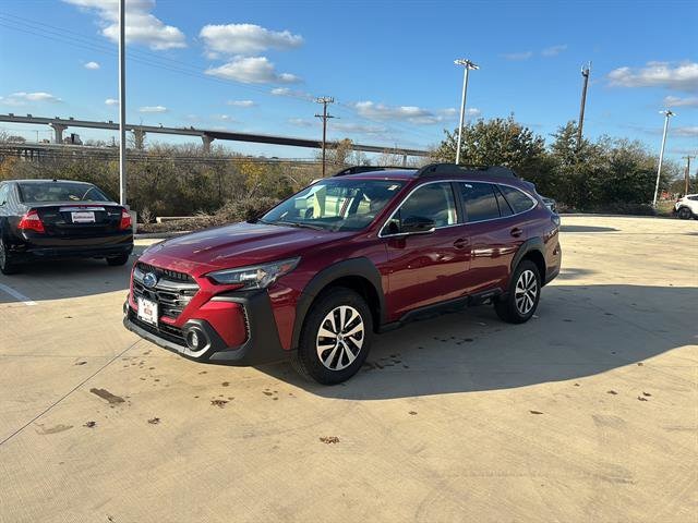 2025 Subaru Outback Premium's photo