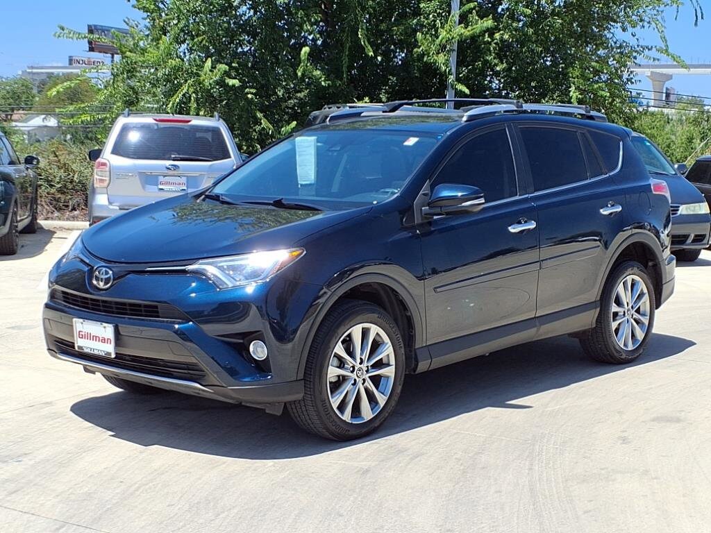 2017 Toyota RAV4 Limited photo 4