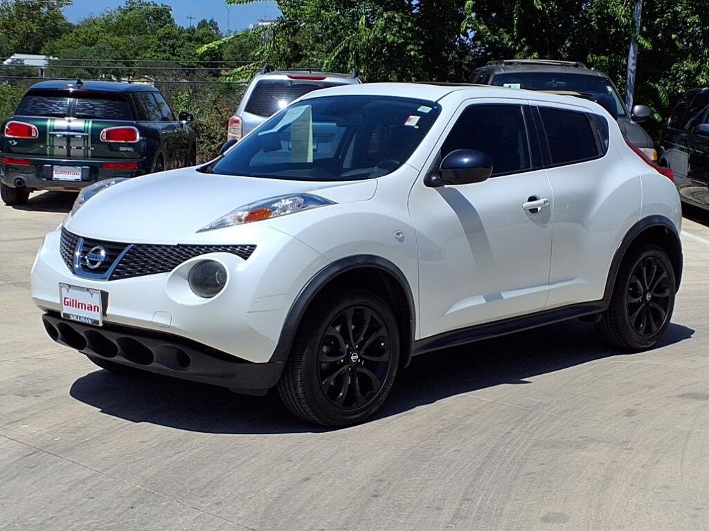 2013 Nissan Juke SV photo 4