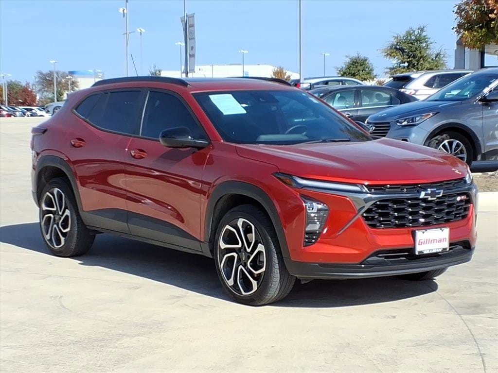 2024 Chevrolet Trax RS's photo