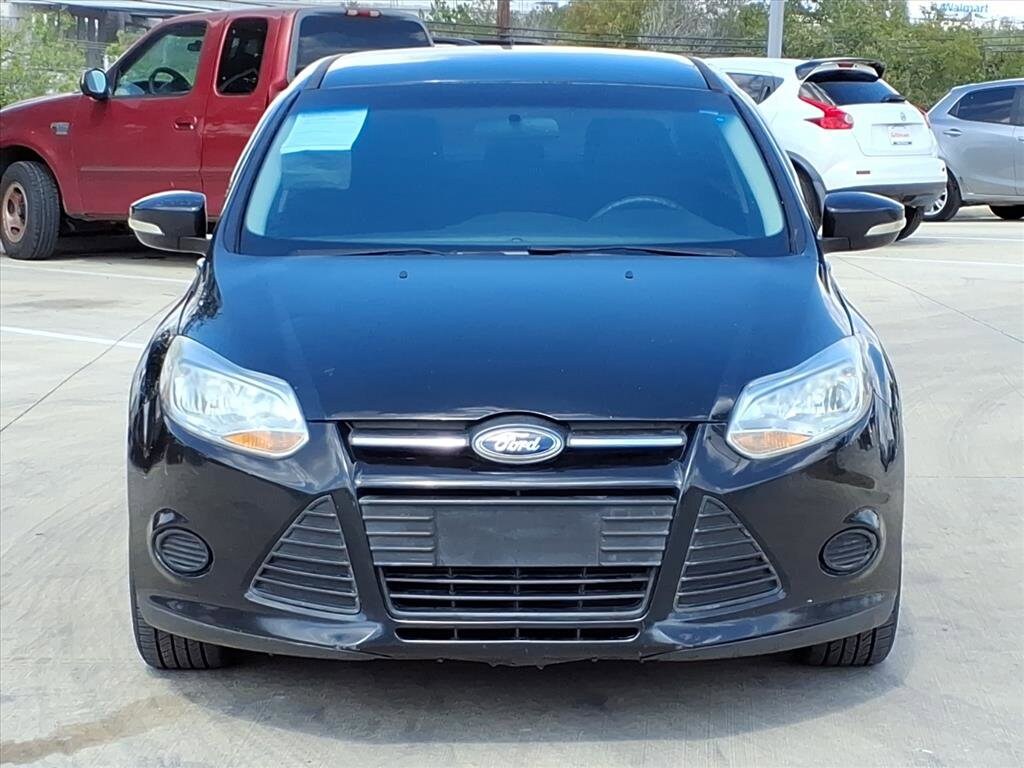 2014 Ford Focus SE photo 3