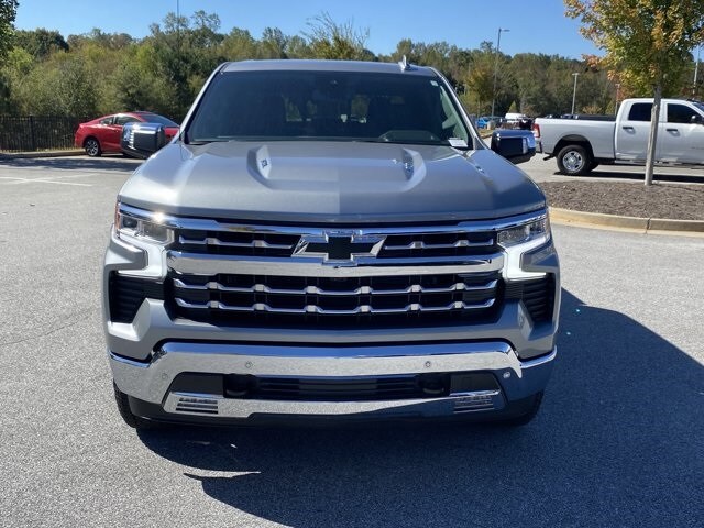 2024 Chevrolet Silverado 1500 LTZ photo 2