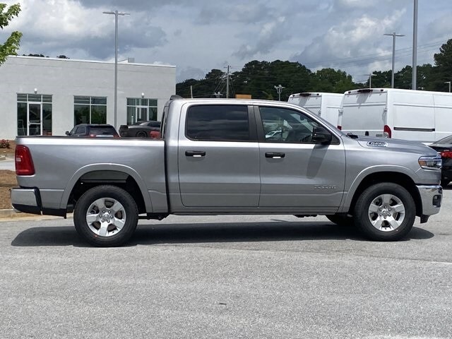 2025 Ram 1500 Big Horn photo 3