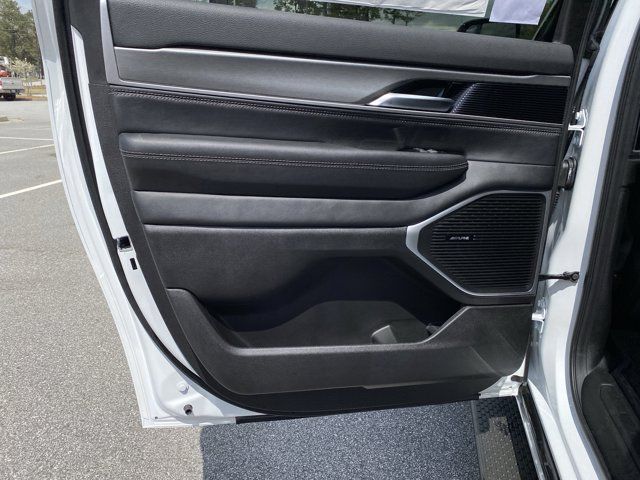 2025 Jeep Wagoneer L Series I - Photo 22