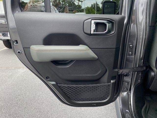 2025 Jeep Gladiator Mojave - Photo 23