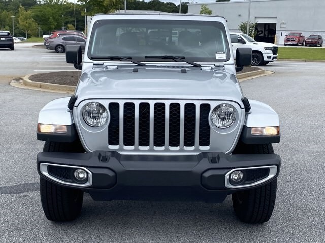 2023 Jeep Gladiator Sport photo 2