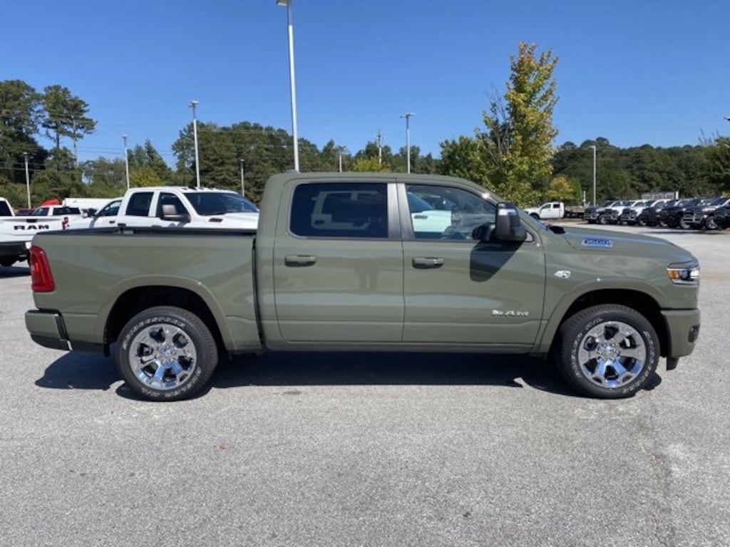 New 2026 Ram 1500 BIG HORN CREW CAB 4X4 5'7 BOX Pickup