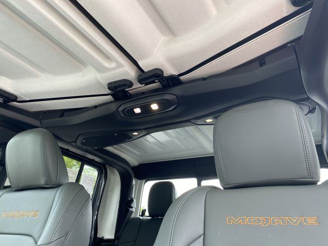 2025 Jeep Gladiator Mojave - Photo 10