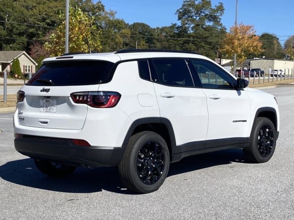 New 2026 Jeep Compass LATITUDE ALTITUDE 4X4 Sport Utility