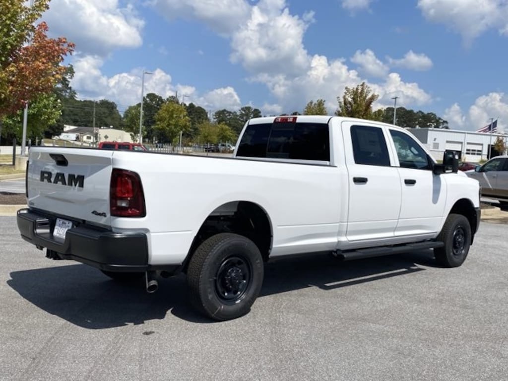 New 2026 Ram 2500 TRADESMAN CREW CAB 4X4 8' BOX Pickup