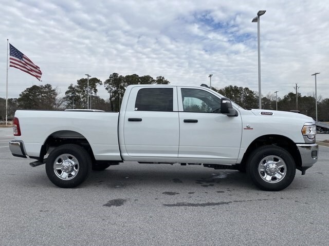 2024 Ram 2500 Tradesman photo 4