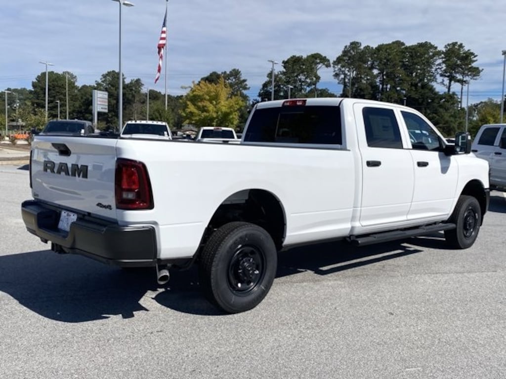 New 2026 Ram 2500 TRADESMAN CREW CAB 4X4 8' BOX Pickup