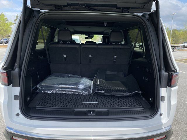 2025 Jeep Wagoneer L Series I - Photo 19