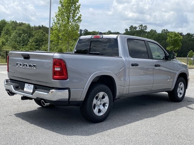 2025 Ram 1500 Big Horn photo 4