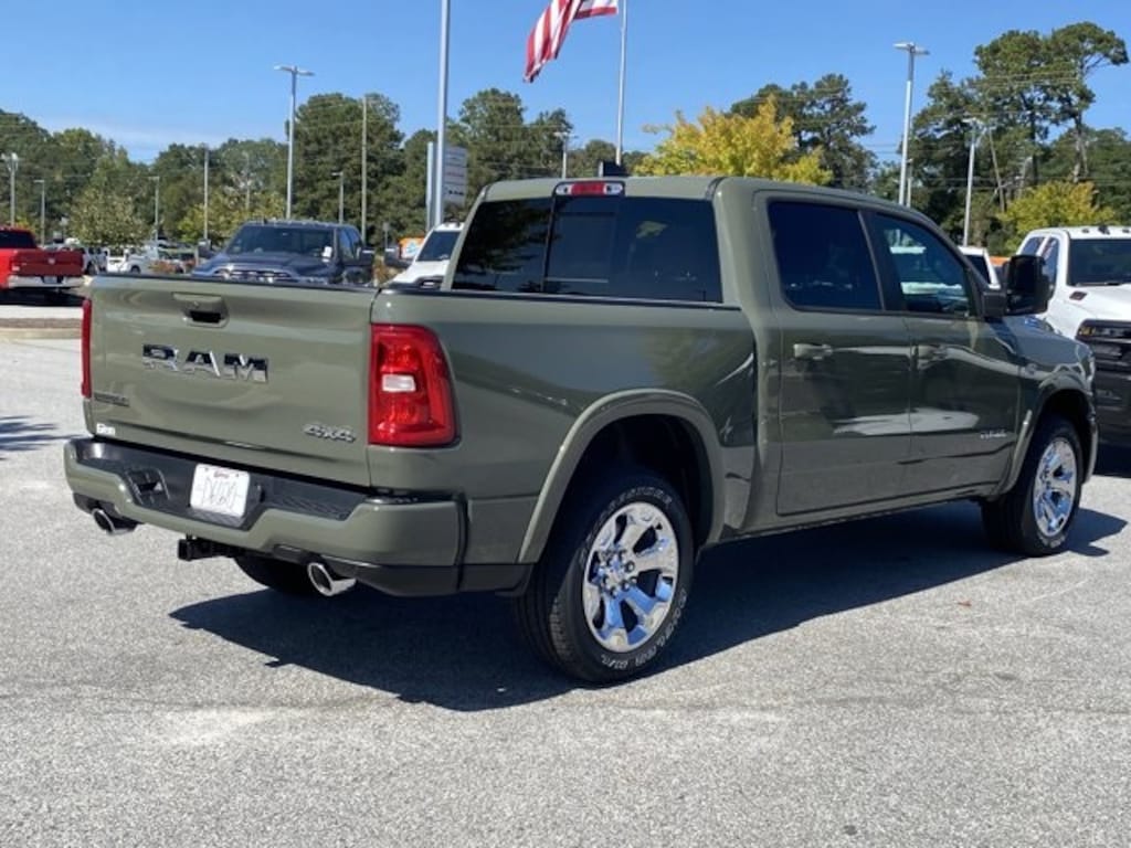 New 2026 Ram 1500 BIG HORN CREW CAB 4X4 5'7 BOX Pickup