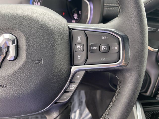 2025 RAM 3500 Laramie - Photo 31