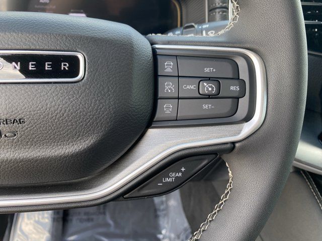 2025 Jeep Wagoneer L Series I - Photo 25