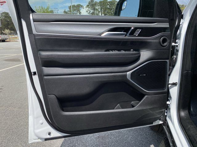 2025 Jeep Wagoneer L Series I - Photo 15