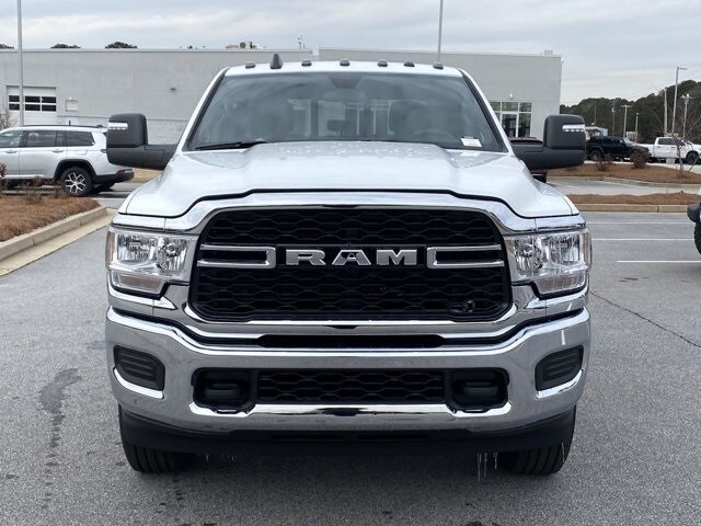 2024 Ram 2500 Tradesman photo 3