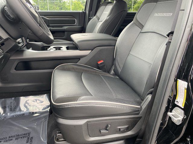 2025 RAM 3500 Laramie - Photo 9