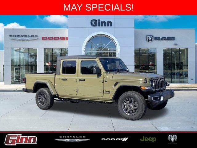 2026 Jeep Gladiator Sport S Auto's photo