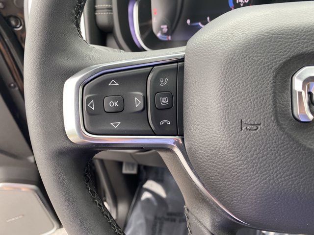 2025 RAM 3500 Laramie - Photo 30