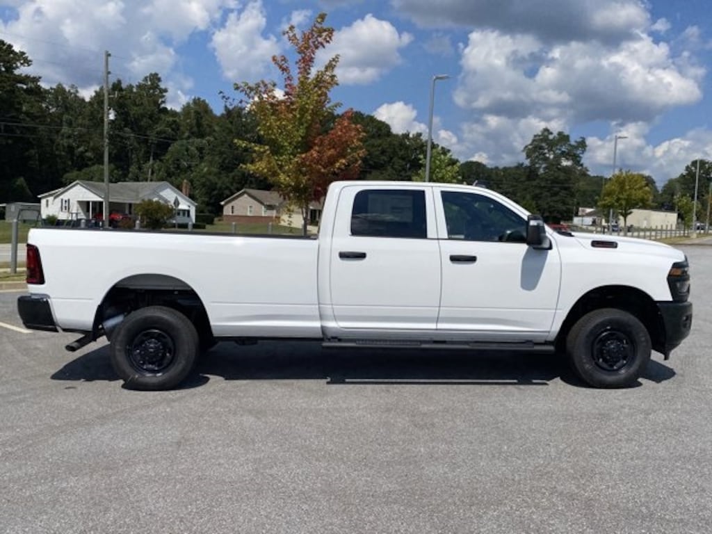New 2026 Ram 2500 TRADESMAN CREW CAB 4X4 8' BOX Pickup