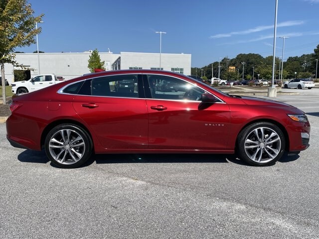 2023 Chevrolet Malibu 2LT photo 3