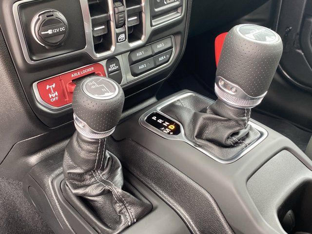 2025 Jeep Gladiator Mojave - Photo 16