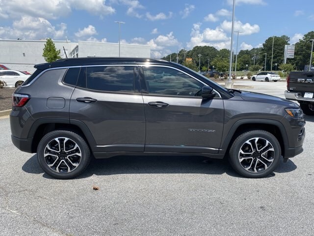 2022 Jeep Compass Limited photo 3