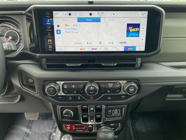 2025 Jeep Gladiator Mojave - Photo 11