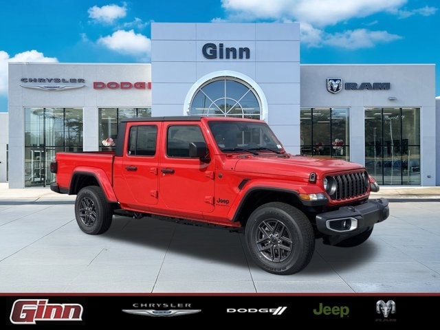 2024 Jeep Gladiator Sport S's photo
