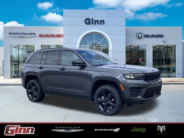 2025 Jeep Grand Cherokee Altitude's photo