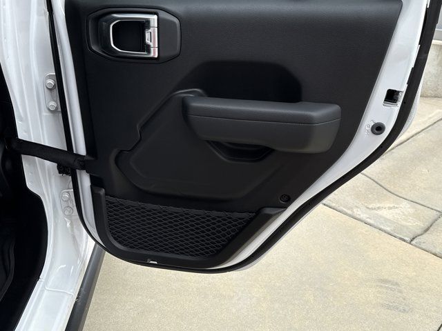 2026 Jeep Wrangler 4-Door Rubicon - Photo 17