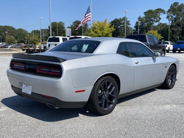2023 Dodge Challenger R/T photo 3