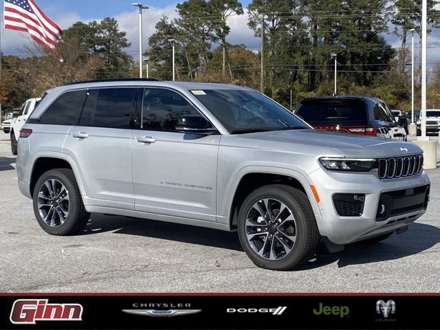 2025 Jeep Grand Cherokee Overland's photo
