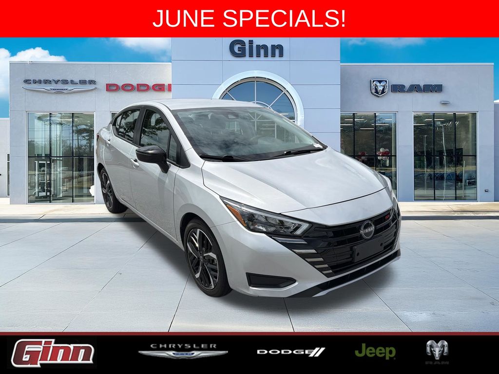 2024 Nissan Versa 1.6 SR CVT's photo